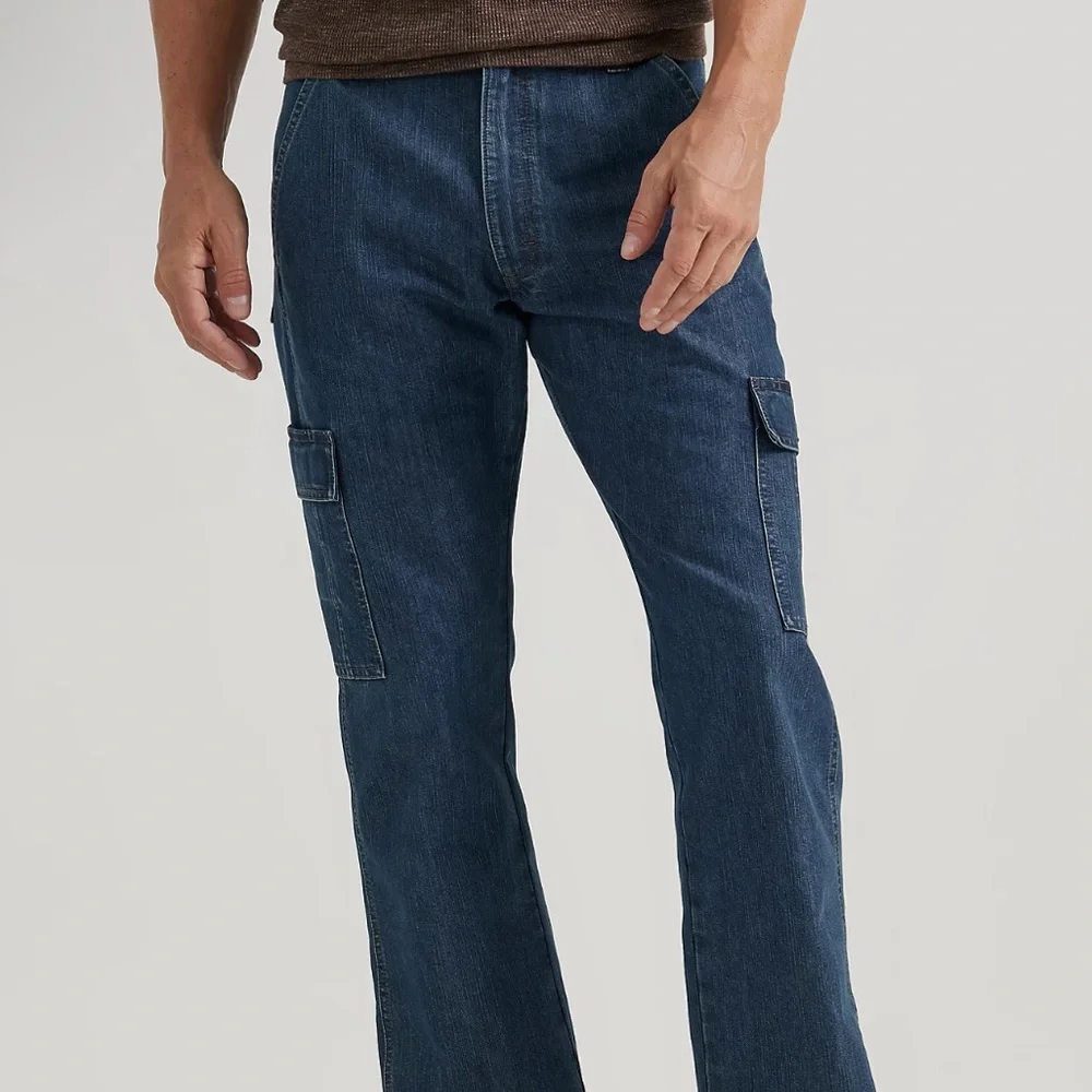 ✨Wrangler Men's Blue Cargo Denim Pants 34x32